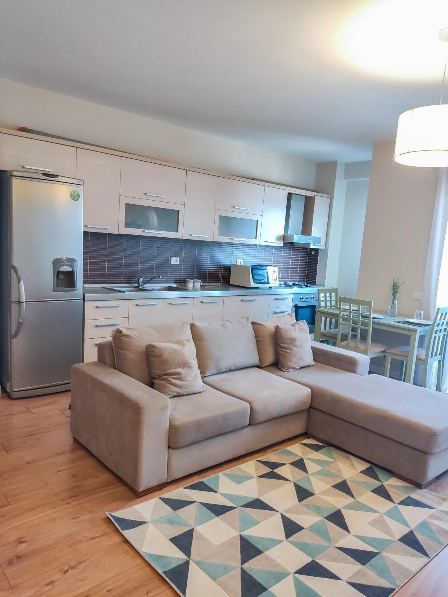 Kora Apartaments - Relaxing Escape Тирана Екстер'єр фото